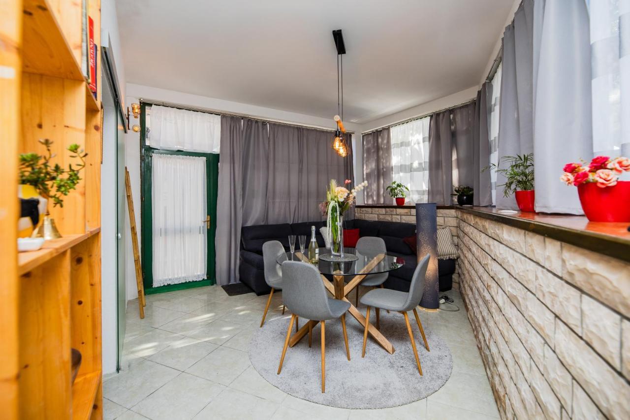 Glicinia Apartment Sibenik Ngoại thất bức ảnh